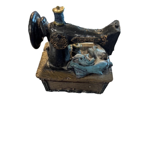 Vintage Popular Imports Inc. 1998 trinket box sewing machine - Picture 3 of 5